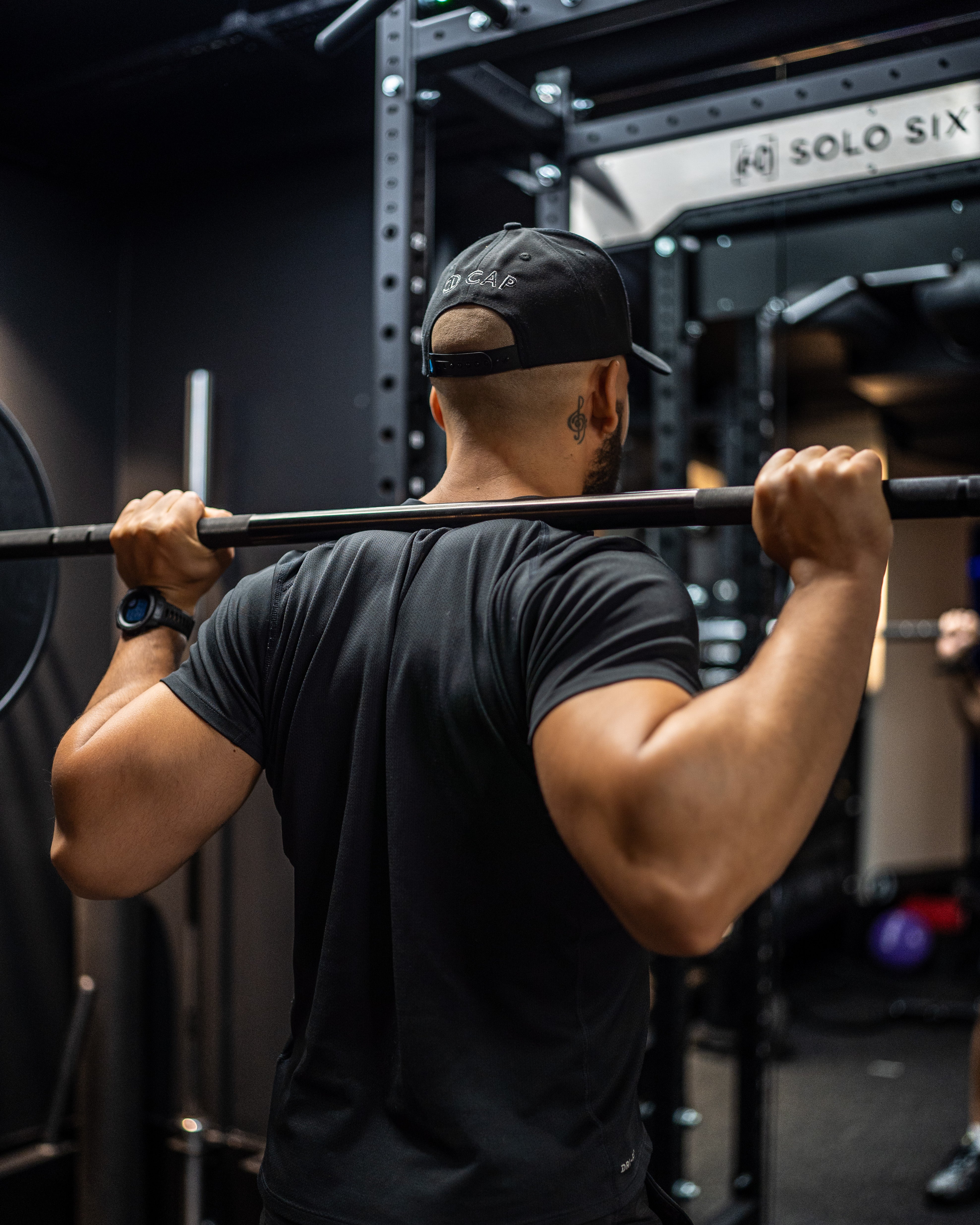 gym cap for squatting